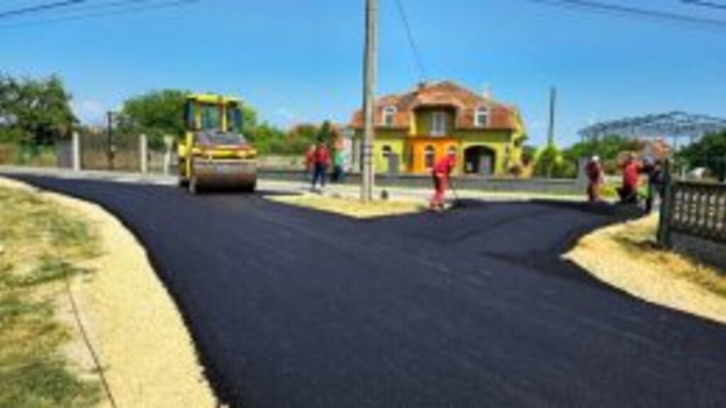 POČELO ASFALTIRANJE ULICA U NASELJU KANAL I MZ PETKA
