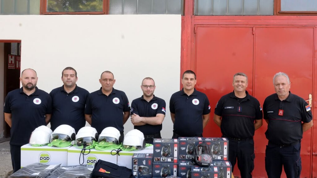 DVD Požarevac dobilo zaštitnu opremu od firme PRIM Kostolac