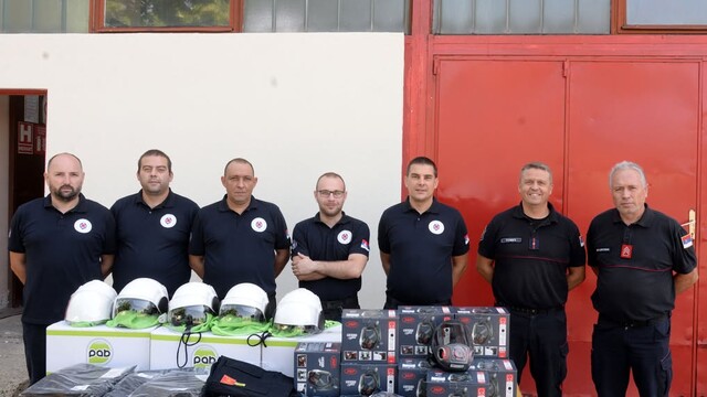 DVD Požarevac dobilo zaštitnu opremu od firme PRIM Kostolac