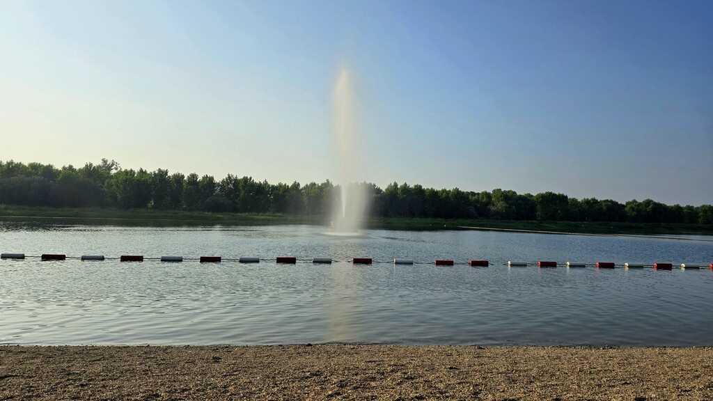 Upozorenje za kupače: Voda na plaži „Topoljar“ mikrobiološki neispravna