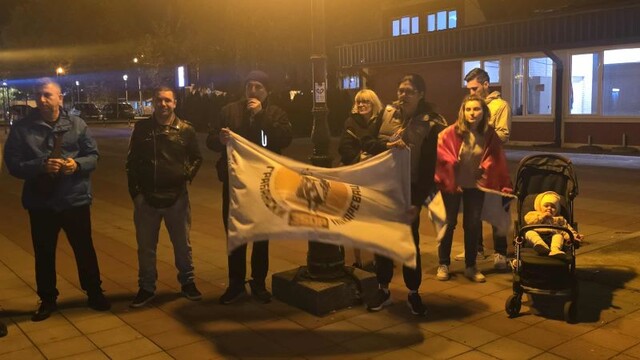 Građani Kostolca pružili podršku Dijani Hrki i prevozniku Jaćimoviću