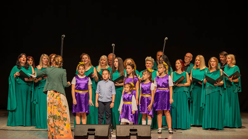 Koncertom Mešovitog hora Centra za kulturu Požarevac otvoreni „Novembarski dani kulture“ u Kostolcu