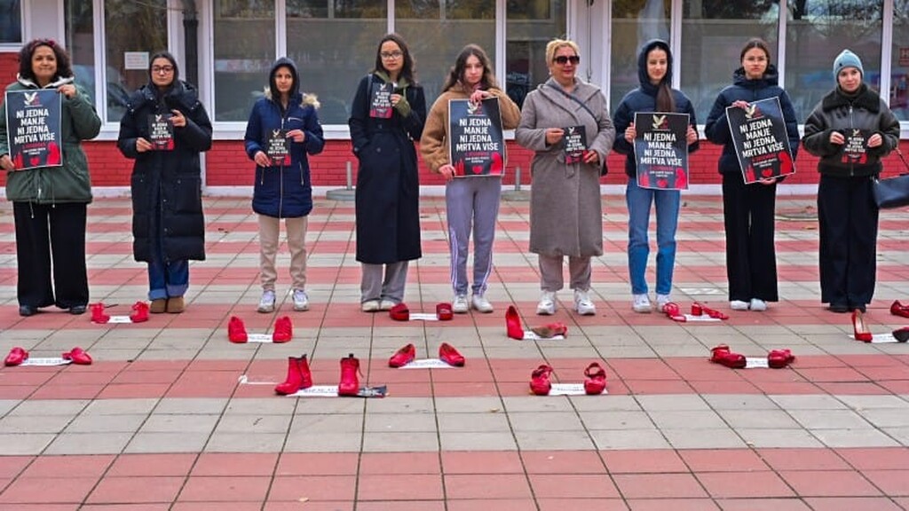 U Kostolcu performans protiv femicida