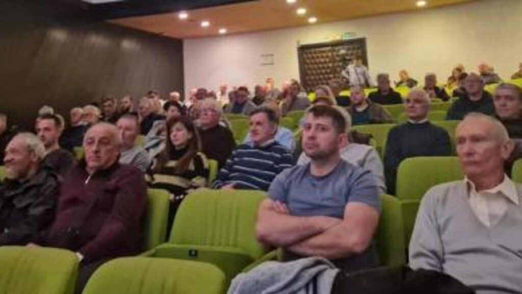 U Kostolcu održano 12. regionalno Savetovanje pčelara Braničevskog okruga