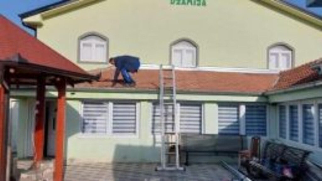 Završeni radovi na ugradnji oluka na objektu NUR xamije u Kostolcu