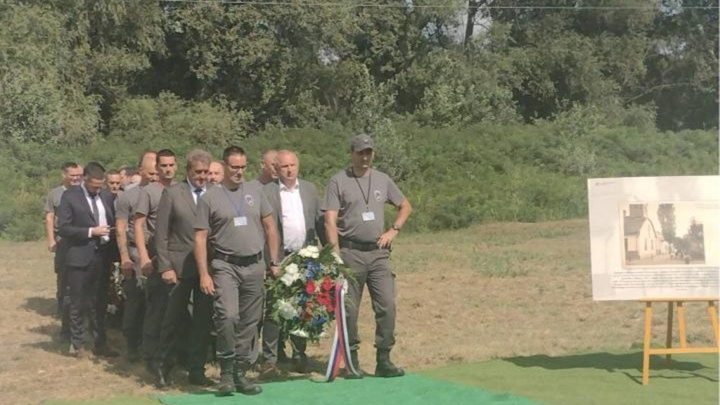 Polaganjem venaca na Spomen – obeležje na Majdanu u Starom Kostolcu, obeležen je 6. avgust – Dan rudara