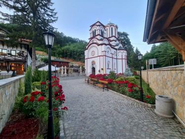 manastir-tumane-90-godina-od-obretenja-mostiju-svetog-zosima