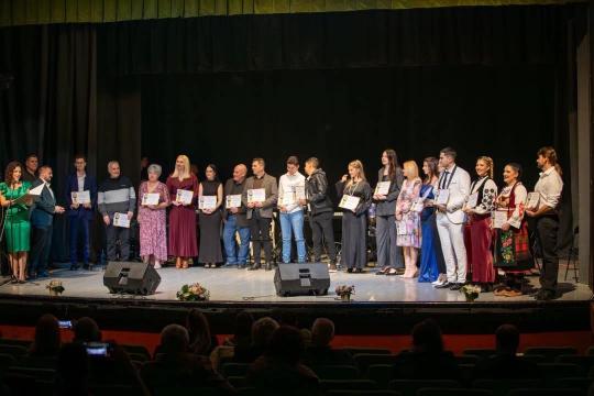 Zlatni glas Kostolca 2025: Jovana Glišić i Goran Nastić najbolji pevači