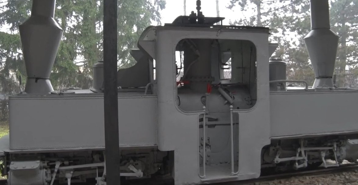 Kostolačka lokomotiva muzejski eksponat pruge uskog koloseka u Požegi