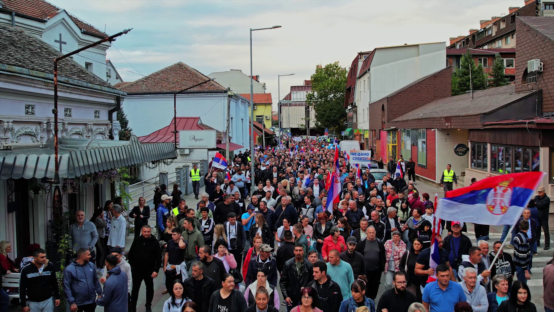 U Požarevcu i Kostolcu održane su šetnje „protiv blokada“