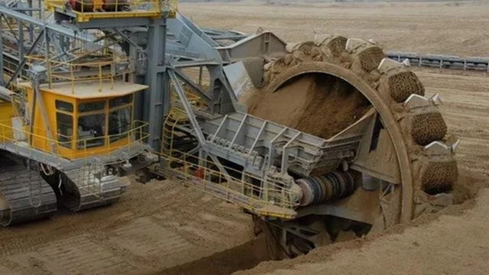 DUBRAVICA I BATOVAC NA ČEKANJU PRESUDE: Kop „Zapadni Kostolac“ još ne postoji, ali preseljenje sela je već u planu