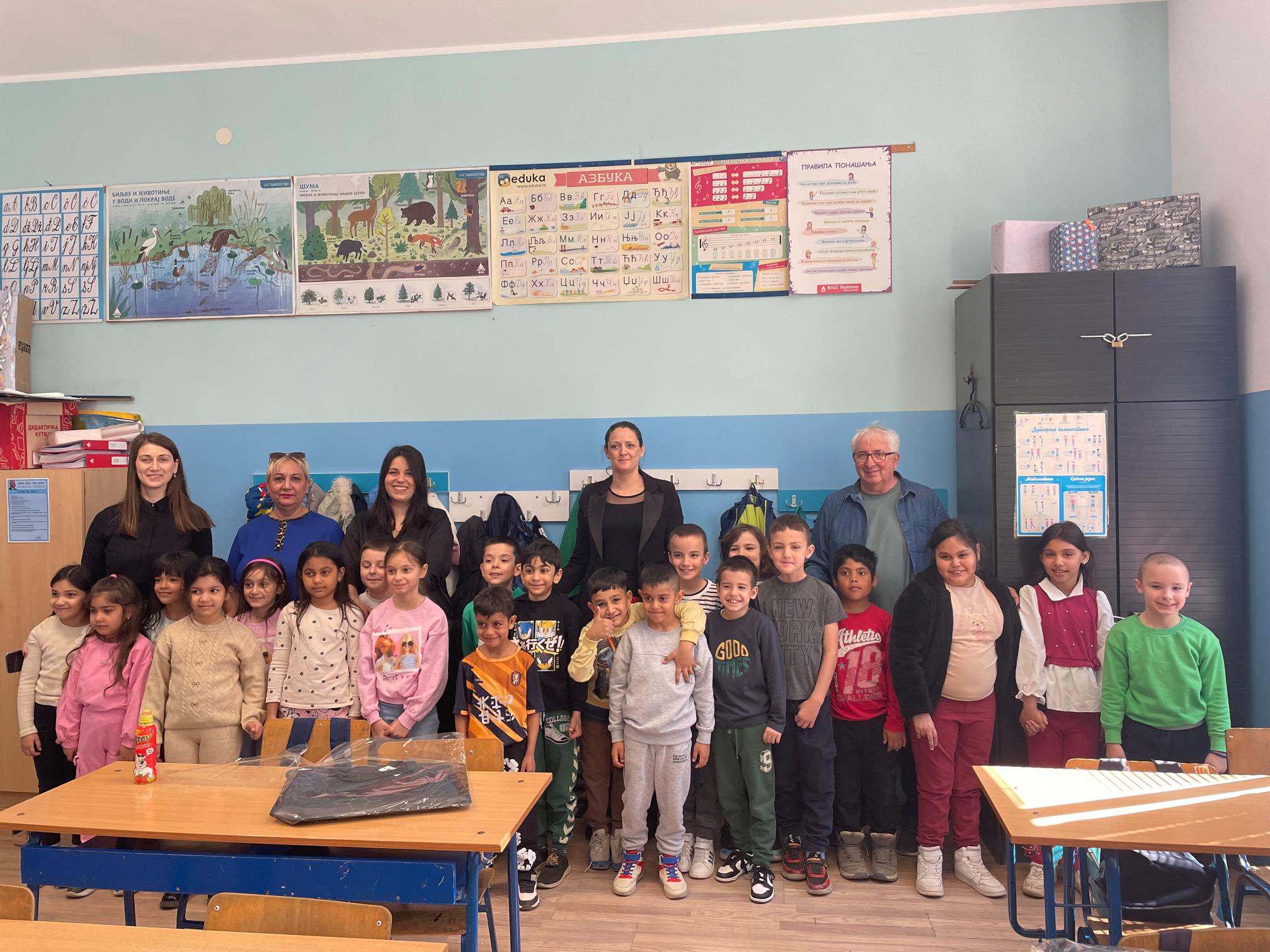 Podela školskog pribora prvacima u OŠ „Jovan Cvijić“ Kostolac