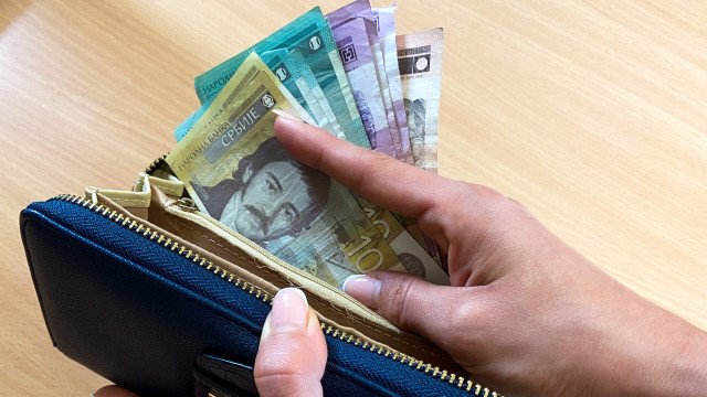 Porasle prosečne zarade u aprilu