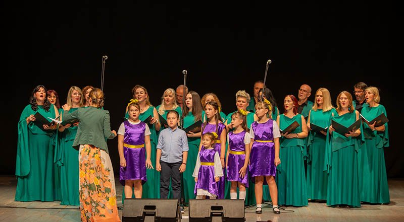 Koncertom Mešovitog hora Centra za kulturu Požarevac otvoreni „Novembarski dani kulture“ u Kostolcu