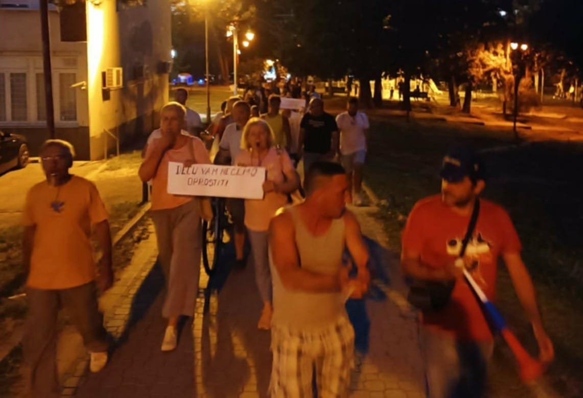 Kostolčani zovu na protest: „ Dođi da vidiš ono čega nema na Informeru“