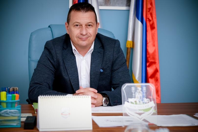 Serdžo Krstanoski: Srećna Nova 2026. godina svim Kostolčanima