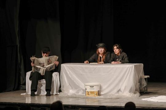 Predstava „Luda kuća balkanska“ oduševila publiku u Kostolcu