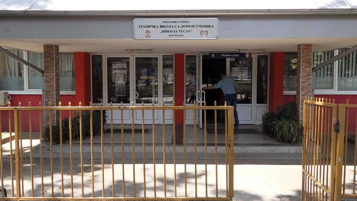 Svečani prijem prvaka u Tehničkoj školi „Nikola Tesla“ u Kostolcu